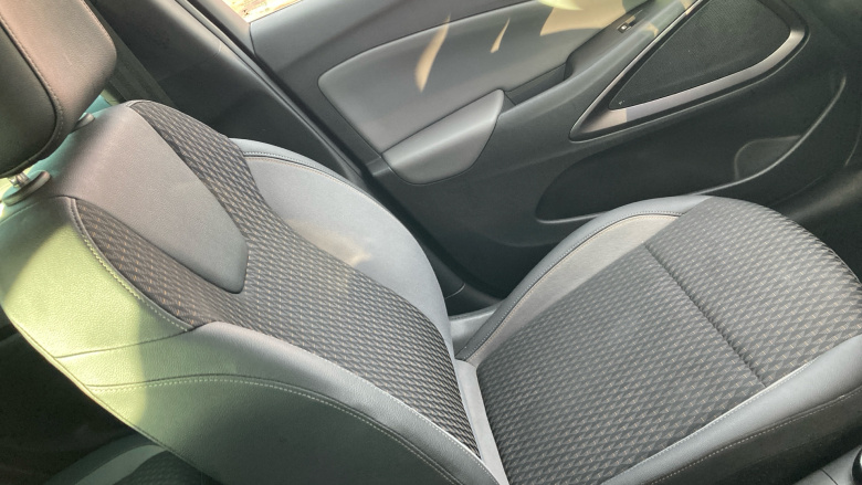 Vauxhall Crossland X 1.2 [83] Elite 5dr Petrol Hatchback